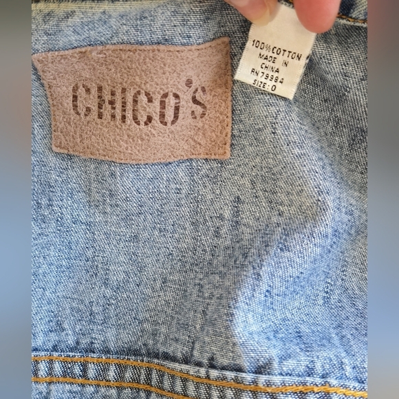Chico's Size 0 Small Long Sleeve Jean Denim Jacket - Picture 5 of 9